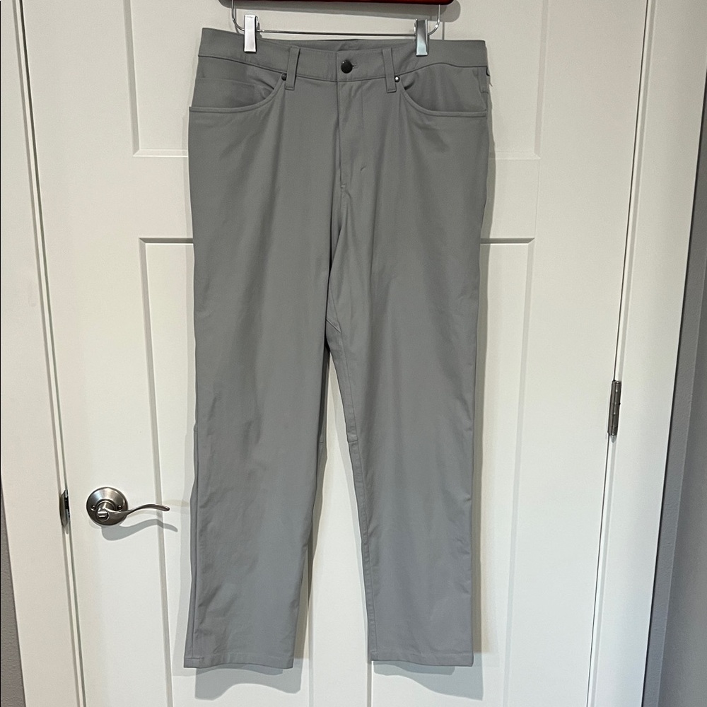 Lululemon ABC Slim Trousers Sz 32